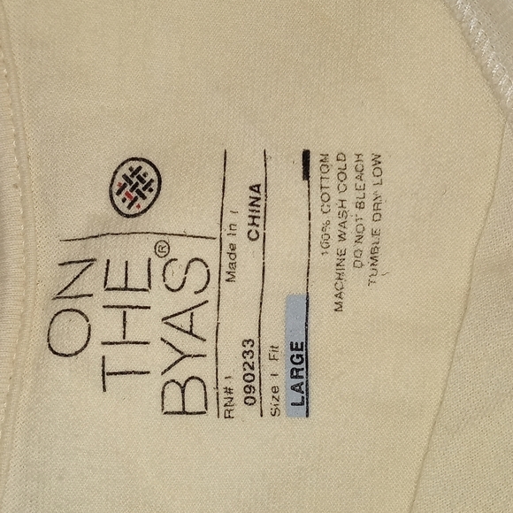 On The Byas mens Aztec look t shirt - Picture 3 of 6